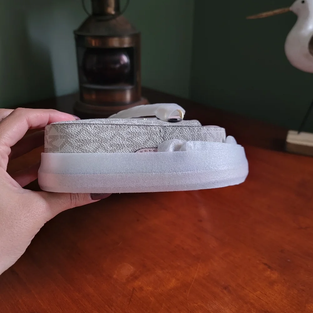 NWT Michael Kors Jet Set Large Pink White Logo Coated Canvas Crossbody Bag Purse - Picture 6 of 13